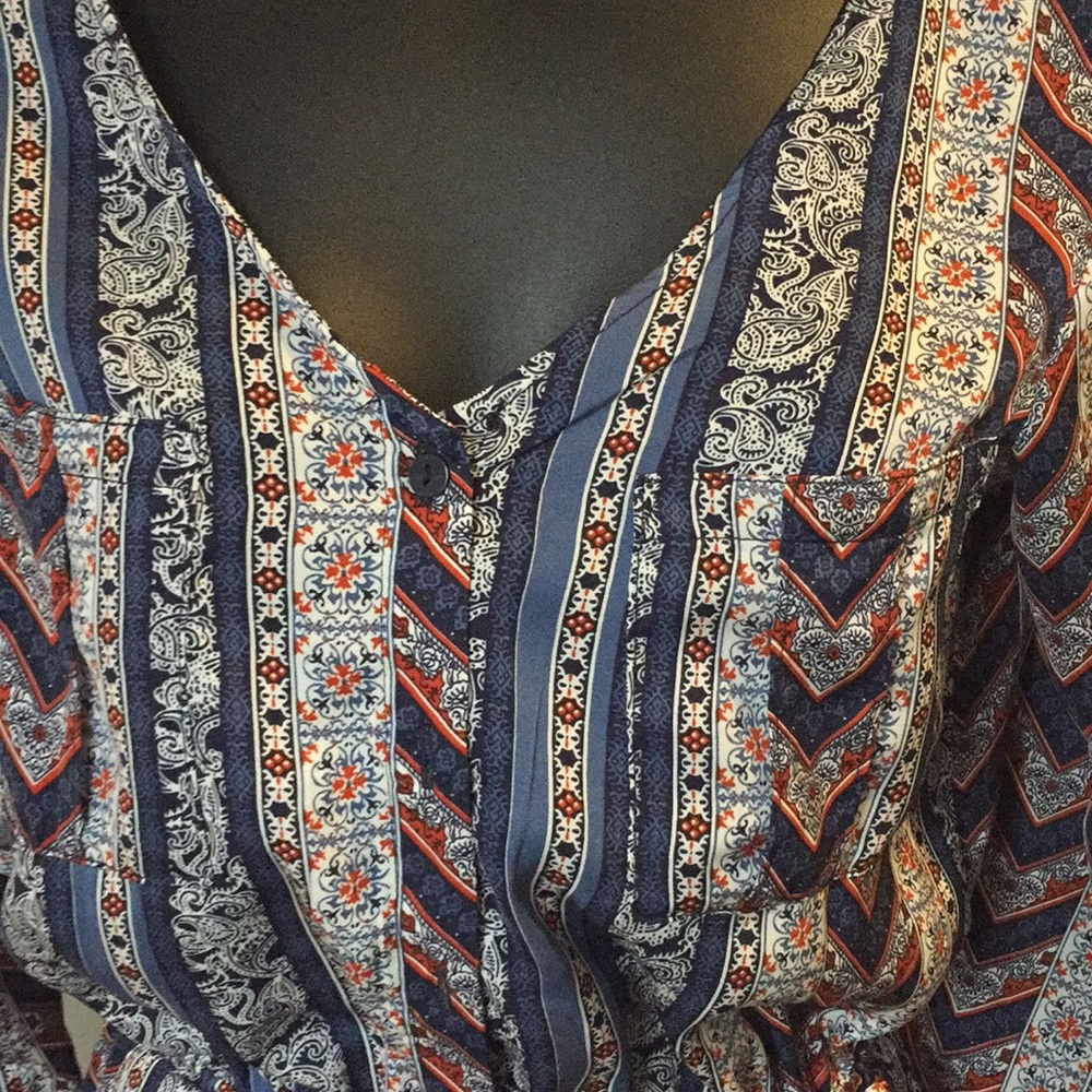 Romper - Picture 2 of 3